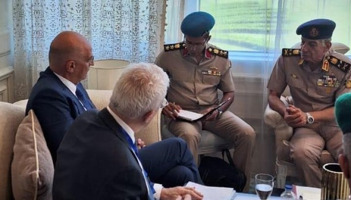 Νίκος Δένδιας Με Υπουργό Άμυνας Αιγύπτου