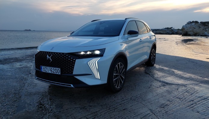 Η μεγάλη ανατροπή στις πωλήσεις καινούργιων αυτοκινήτων