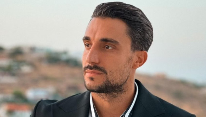 Σάκης Κατσούλης