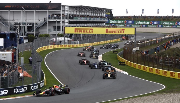 Ρεκόρ εννέα νικών για τον Verstappen στο Ζάντφορτ