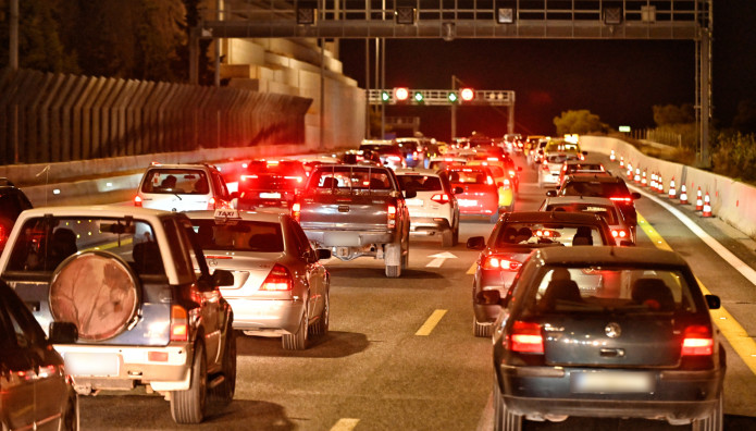 Τροχαίο στην Αθηνών - Κορίνθου: Ουρές χιλιομέτρων στο ρεύμα προς Αθήνα