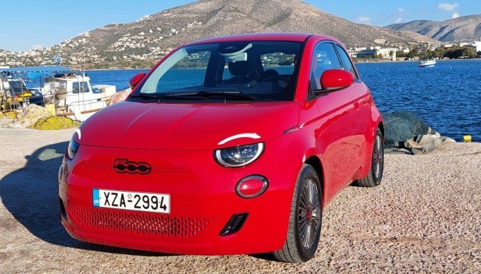 Το αμιγώς ηλεκτρικό FIAT 500e στην έκθεση Mobility
