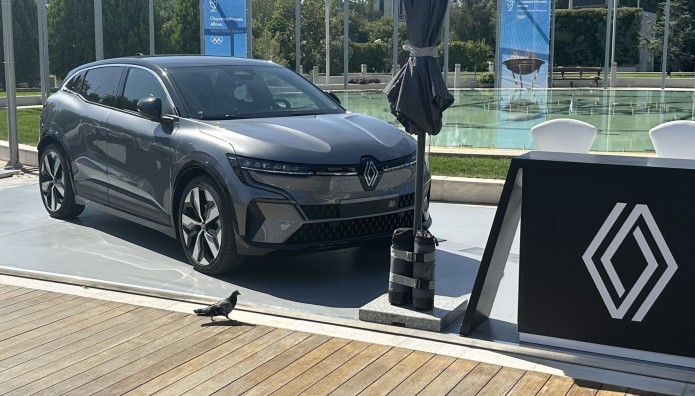 Πρεμιέρες για Renault Mégane E-Tech Electric και Dacia Spring Electric