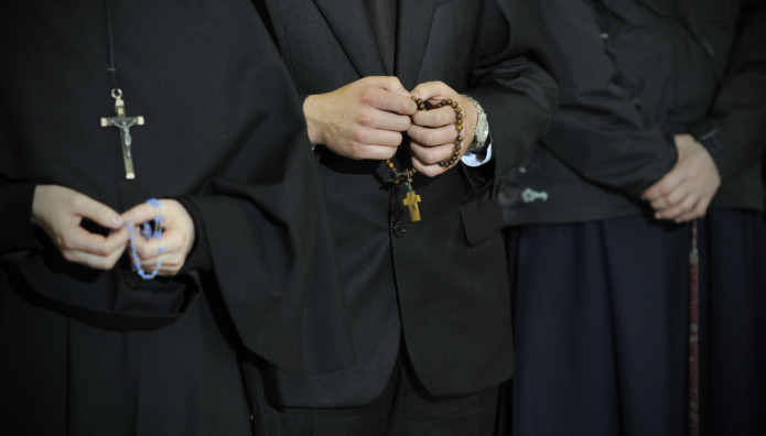 Σάλος στο Βέλγιο με ντοκιμαντέρ θυμάτων σεξουαλικής κακοποίησης από ιερείς