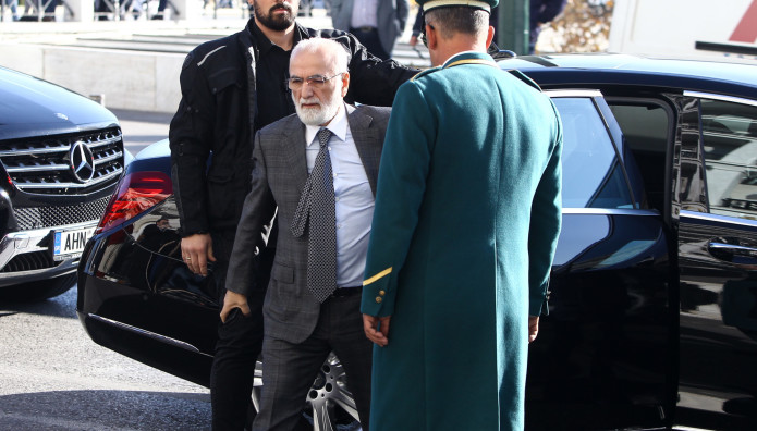 Zητούν 3,5 εκατομμύρια από τον Ιβάν Σαββίδη