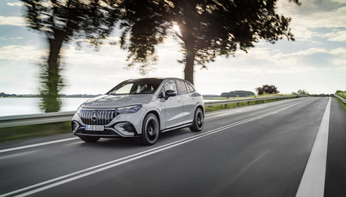 Δείτε τις τιμές της νέας Mercedes EQE SUV
