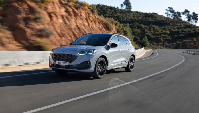 Το νέο Ford Kuga Graphite Tech Edition