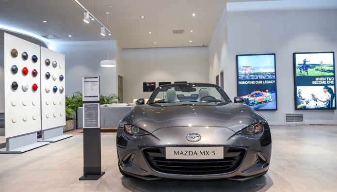 Tώρα η Mazda και στο Μαρούσι