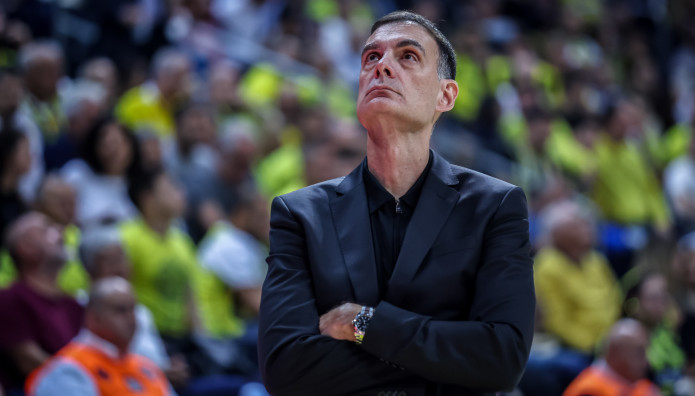 Μπαρτζώκας: Αναγκασμένος Να Διώξει Παίκτη Από Τον Ολυμπιακό