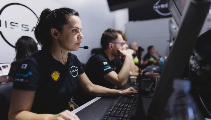 Η Francesca Valdani μιλάει για τις εμπειρίες στην Nissan Formula E Team