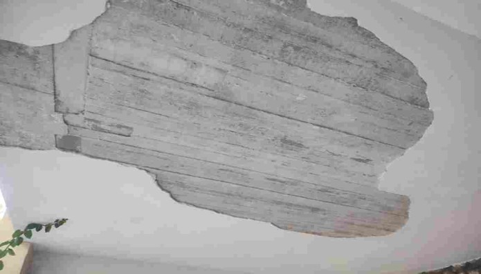 Σύρος: Έπεσε Σοβάς Στο Κεφάλι Μαθητή Σε Σχολείο