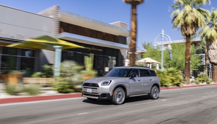 Όλα όσα πρέπει να γνωρίζετε για το νέο MINI Countryman S ALL4