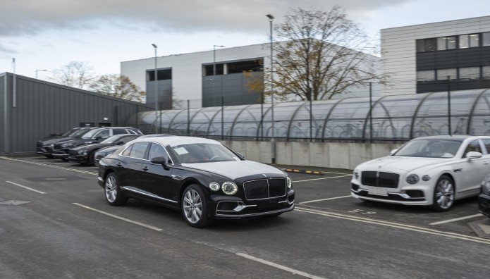 Η Bentley και το...«Μηδενικό πλαστικό στη φύση»