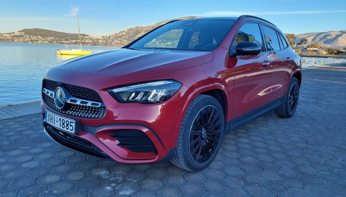 Δοκιμάζουμε την ανανεωμένη Mercedes GLA 200