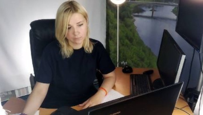 Ρωσία: Η πρώην τηλεπαρουσιάστρια που θέλει να... κοντράρει τον Πούτιν