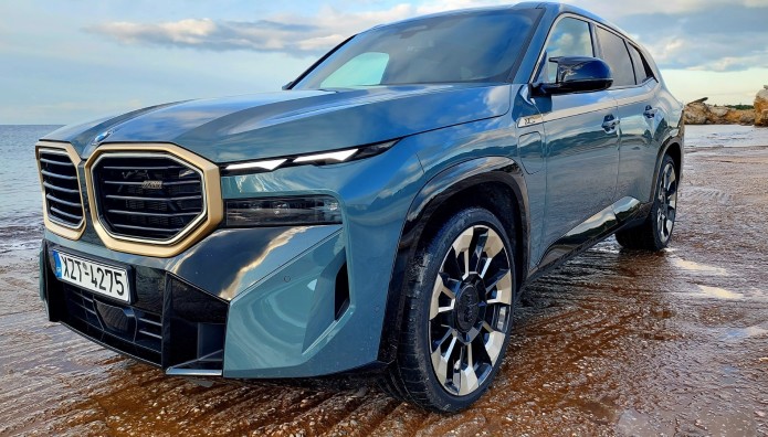 Δοκιμάζουμε τη νέα μεγαλειώδη BMW XM 