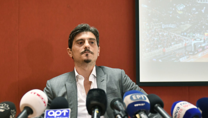 Γιαννακόπουλος: Γιατί Αποθεώνει Τον Ολυμπιακό