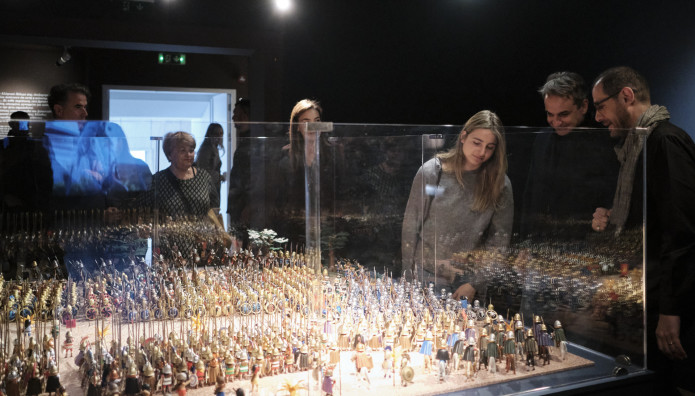 Μητσοτάκης: Στο Μουσείο Κυκλαδικής Τέχνης μαζί με την κόρη του Δάφνη