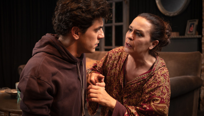 Θέατρο: Οι Τρομεροί Γονείς Στο Radar- Συμμετέχει το Κοινό