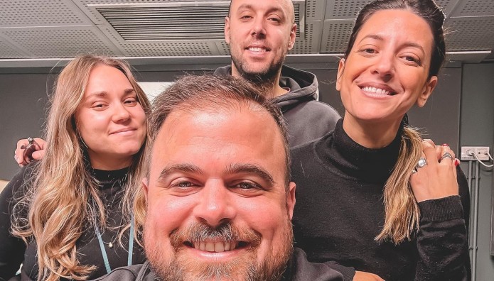 Δρόμος 89,8 FM