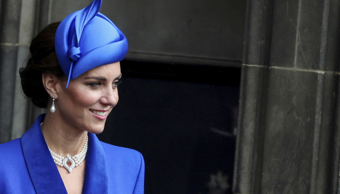 Κέιτ Μίντλετον: Ποια Είναι Η Γυναίκα Στο Πλευρό Της