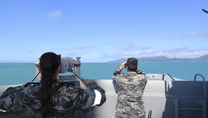 Συντριβή ελικοπτέρου σε λίμνη της Ρωσίας- Υποβρύχιες έρευνες για το πλήρωμα