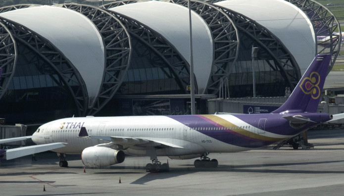 Τρόμος Στον Αέρα: Επιβάτης Άνοιξε Την Πόρτα Αεροσκάφους