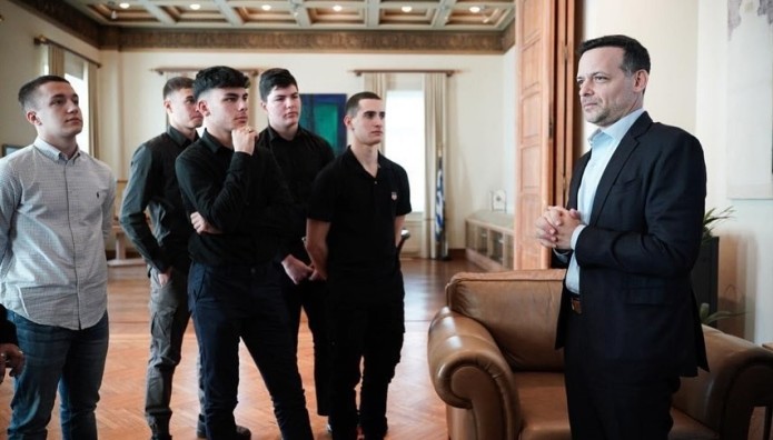 RobotDog: Η εφεύρεση Ελλήνων μαθητών για άτομα με οπτική αναπηρία