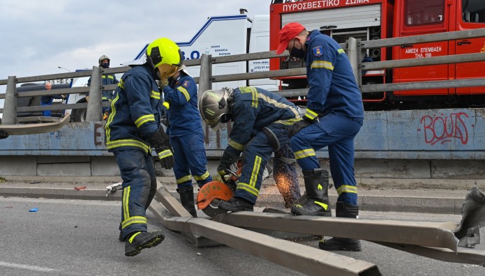 Τροχαίο Με Λεοφωρείο Του ΚΤΕΛ Στον Κηφισό