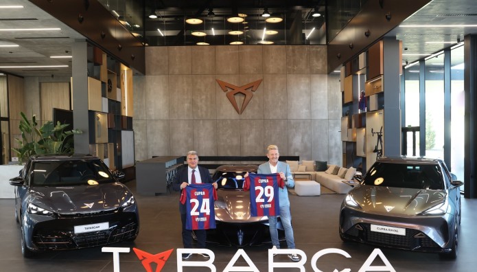 H CUPRA στην φανέλα της FC Barcelona