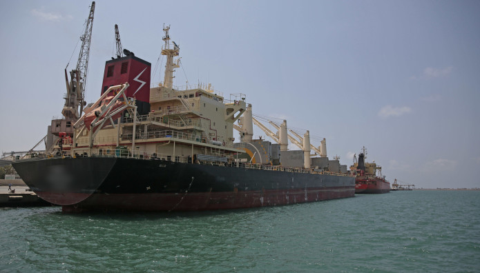 Χούθι Χτύπησαν Πλοίο Στην Υεμένη - Δύο Νεκροί