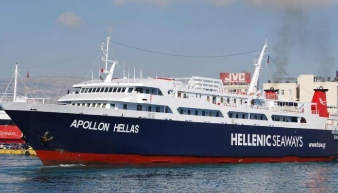 Μηχανική βλάβη στο «Απόλλων Ελλάς» -Επιστρέφει στον Πειραιά με 453 επιβάτες