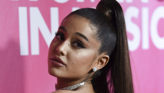 Grande: Η Γιαγιά Της Είναι Η Γηραιότερη Στο Billboard