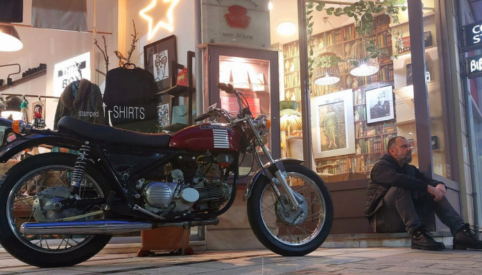 Σιδεράκης: «Ένας ροκάς βιβλιοπώλης»