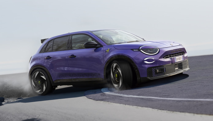 Αυτό είναι το νέο Abarth 600e - Πότε έρχεται