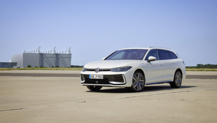 Ποια εργοστασιακά ελαστικά «φοράει» το νέο VW Passat Variant