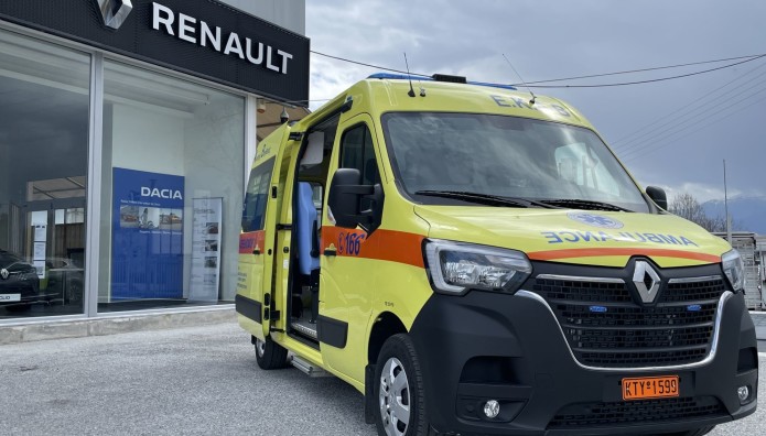 Tο Renault Master σε ασθενοφόρο