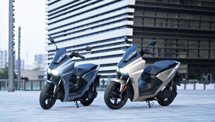 Όμιλος Σαρακάκη: Εκπαιδεύει τους μηχανικούς ηλεκτρικών δικύκλων