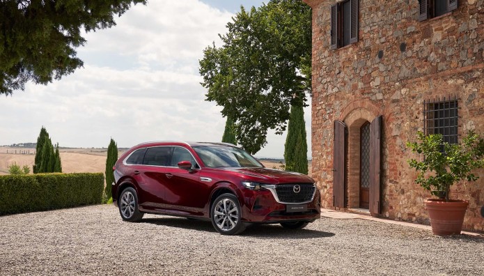 Αποκαλύφθηκε το εντυπωσιακό Mazda CX-80