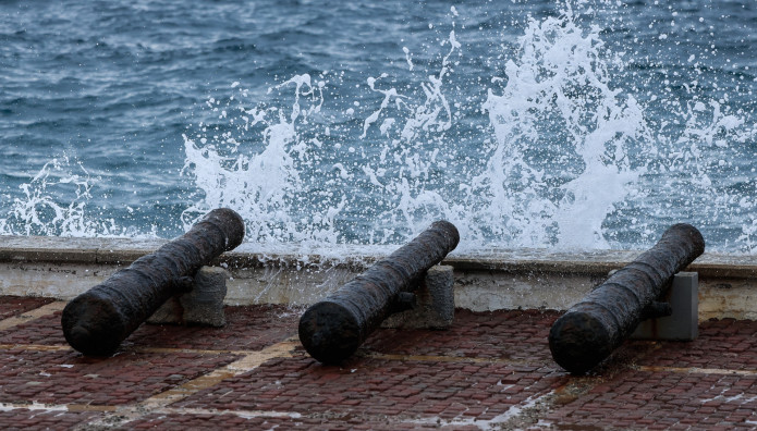 Προβλήματα σε δρομολόγια ταχυπλόων στον Αργοσαρωνικό λόγω των ανέμων