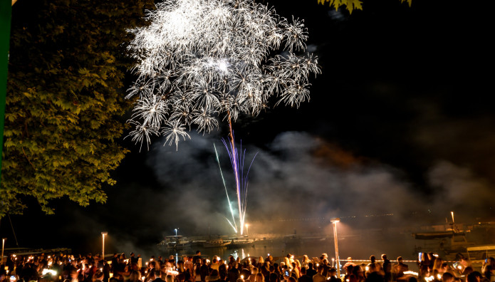 Προειδοποίηση ΕΛ.ΑΣ: Τα Βεγγαλικά Δεν Είναι Παιχνίδι