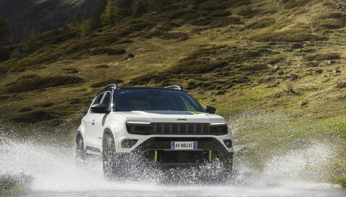 Πότε έρχεται στην Ελλάδα το νέο Jeep Avenger 4xe