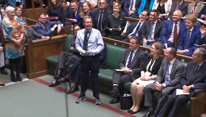 Βρετανός Βουλευτής Ακρωτηριάστηκε Λόγω Σηπτικού Σοκ