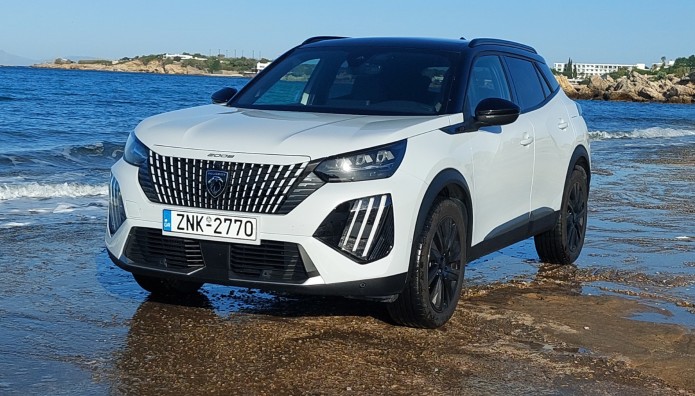 Δοκιμάζουμε το ανανεωμένο Peugeot 2008 1,2 PureTech 130 EAT8