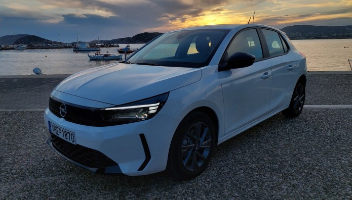 Δοκιμάζουμε το Opel Corsa Mild hybrid eDCT-6 100 ίπποι  