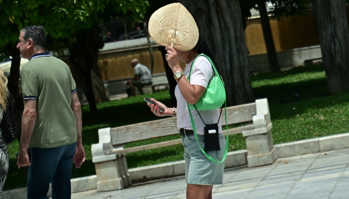 Καιρός: Μετά Τον Καύσωνα Έρχονται Καταιγίδες