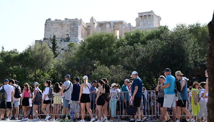 Καύσωνας: Κλειστή Η Ακρόπολη