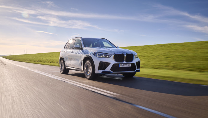 BMW: Έβγαλε αυτοκίνητο με υδρογόνο πριν από 45 χρόνια