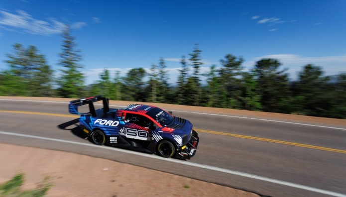 Ford F-150 Lightning SuperTruck: Στο Pikes Peak Internationional Hill Climb