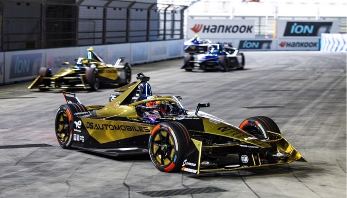 DS AUTOMOBILES - FORMULA E: Η θέση στο βάθρο των νικητών